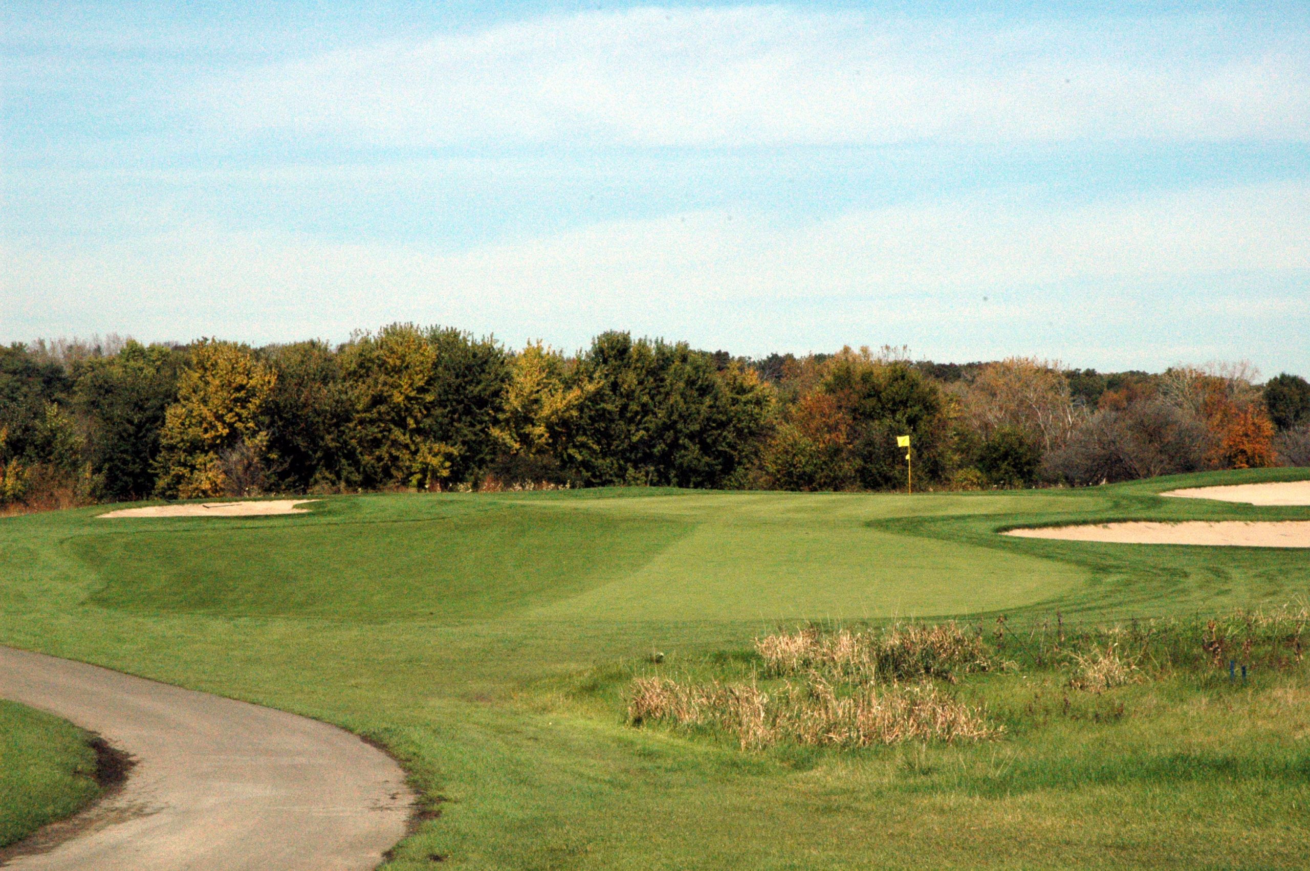 The Sanctuary, New Lenox, Illinois Golf course information and reviews.